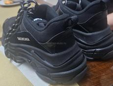 Кроссовки 39 BALENCIAGA 