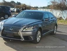 Lexus LS