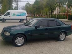 Mercedes-Benz 200-Series