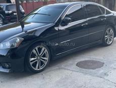 Nissan fuga