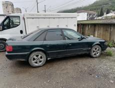 Audi 100