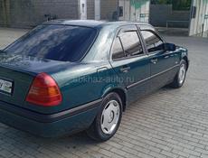 Mercedes-Benz 200-Series