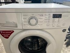 Стиральная машина LG 5-6 кг. загрузки