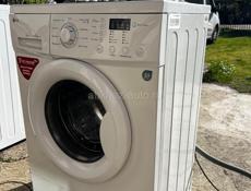Стиральная машина LG 5-6 кг. загрузки