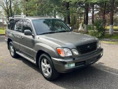Lexus LX