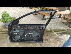 Продам дверь на мерседес w211  правую