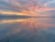 Двухкомнатная квартира на первой линии моря