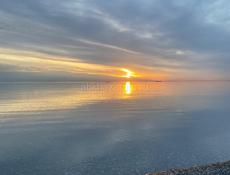 Двухкомнатная квартира на первой линии моря