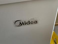 Морозильная камера Midea 249 л