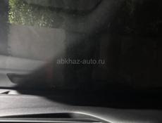 На первом этаже сухая стены ровные отшпаклеванные 