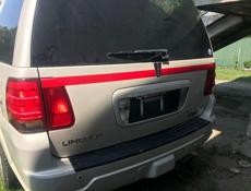 Lincoln Navigator
