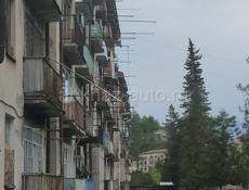 Продается квартира в центре улица В.Г.Ардзынба д.23кв.9