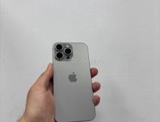 iPhone 16 pro max 256 g 🔋93%