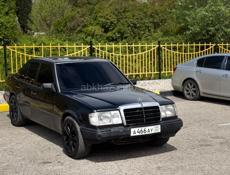 Mercedes-Benz 124