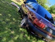 Audi 80