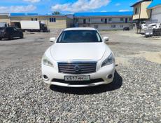 Nissan fuga