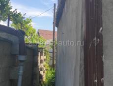 Продаю дом в черте города Сухум. Ищу также риелтора