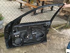 Продам дверь на мерседес w211  правую