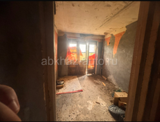 Срочно продаю квартиру 3-ком с лоджией 