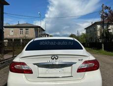 Nissan fuga