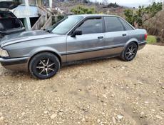 Audi 80