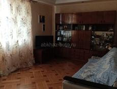 Продам квартиру на 1мэтаже трешку кемпинг