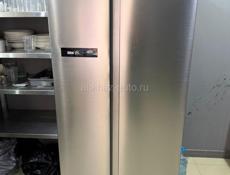Продаю холодильники столы стулья диваны кафе работала 3 месяца все новое !!!