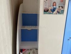 Продам двухъярусную кровать