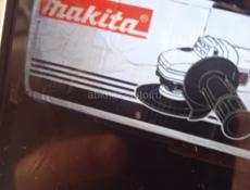 ПРОДАМ БОЛГАРКУ !! ФИРМА  MAKITA  !! 