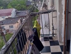 Продам квартиру срочно город гудаута квартира находится напротив вокзала