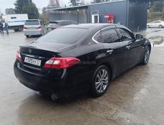 Nissan fuga