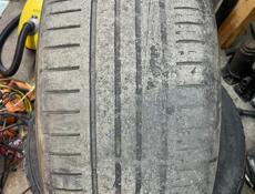 R18 265/35 