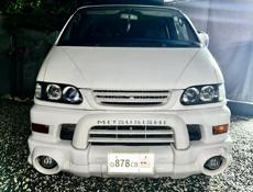 Mitsubishi L 400