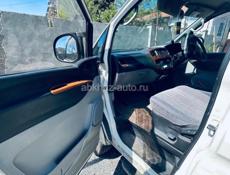 Mitsubishi L 400