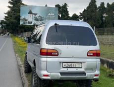 Mitsubishi L 400