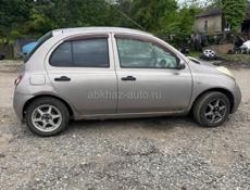 Nissan March