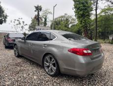 Nissan fuga