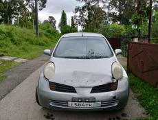 Nissan March