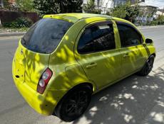 Nissan March