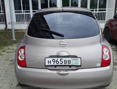 Nissan March