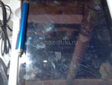 Зарядку Тоже имеет чехол тоже