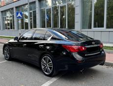 Infiniti Q45