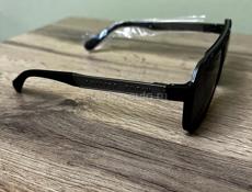 очки солнцезащитные