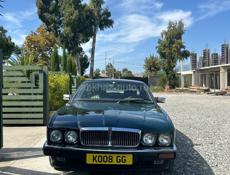 Jaguar XJ6