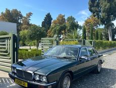 Jaguar XJ6