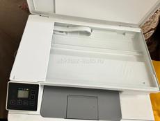 Продаю цветной принтер модель Hp в рабочем состоянии, так же сканирует и печатает  