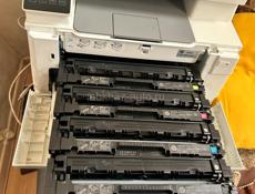 Продаю цветной принтер модель Hp в рабочем состоянии, так же сканирует и печатает  