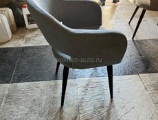 продаю диваны,стулья,столы,холодильник 