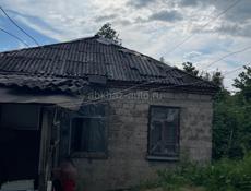 Продаю срочно ветхий дом с участком 20 соток ! 