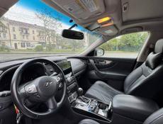 Infiniti FX